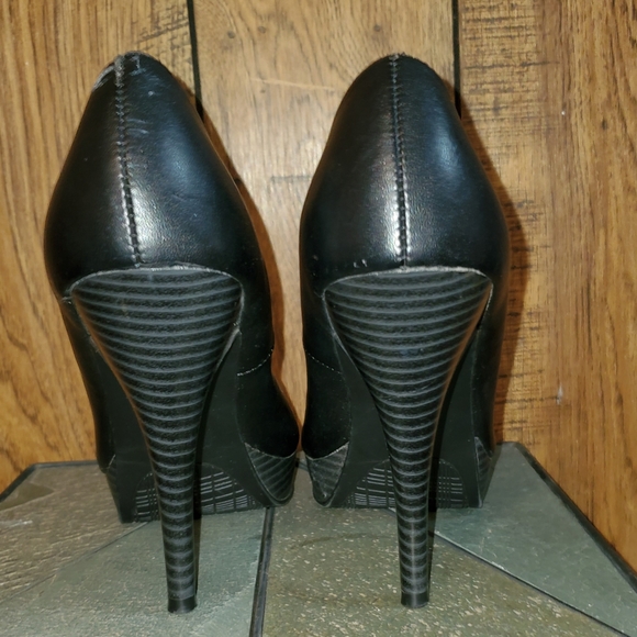Platform heels with peep toe - Picture 8 of 9